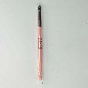 Luxie Small Tapered Blending 231 Eye Shadow MakeUp Brush Pink Rose Gold New